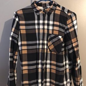 Blue/white/tan flannel. Size S